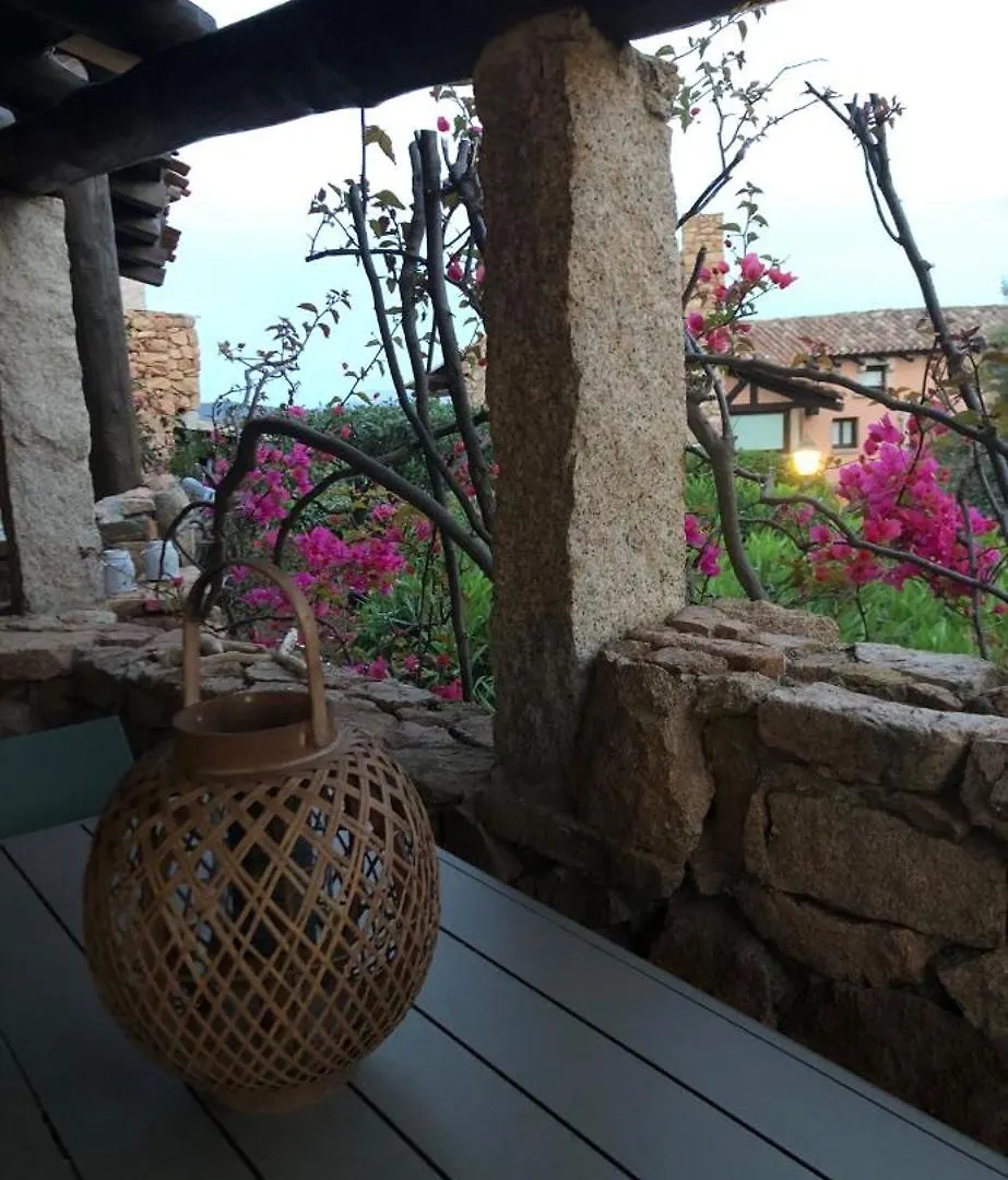 Relax Suite Villaggio Punta Volpe Порто-Ротондо Италия